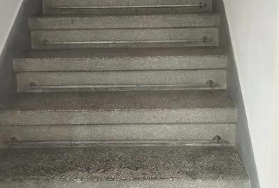 Casă cu 5 camere în Central - 3