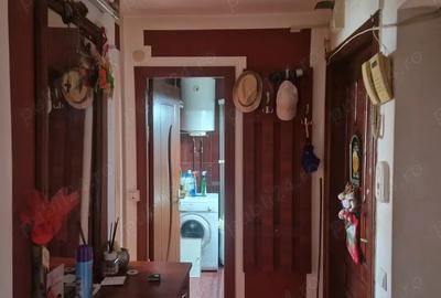 Se vinde apartament cu 2 camere - 1