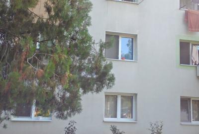 Garsonieră decomandată în Romană - 4