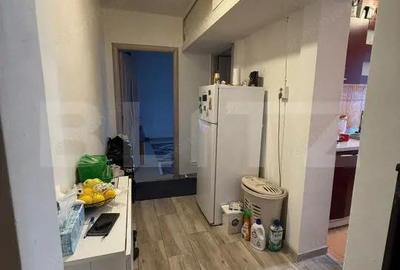 Apartament 2 camere ,renovat , zona micro 4 - 1