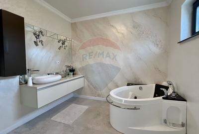 Casă de vânzare 300mp, Șendreni I Galati– liniște și rafinament - 16