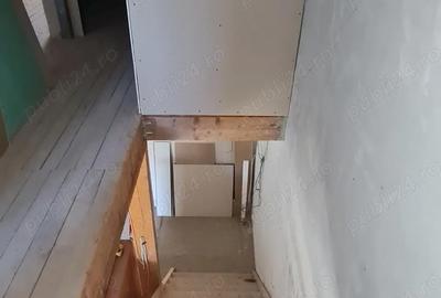 Casă cu 4 camere cu Teren 667 Mp în Poienița - 2