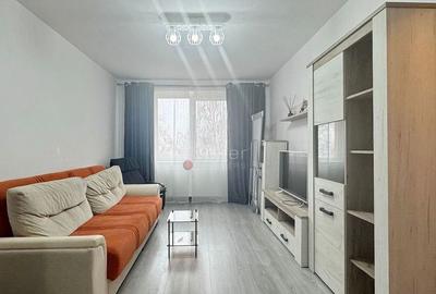Apartament cu 2 camere semidecomandat, mobilat în Central