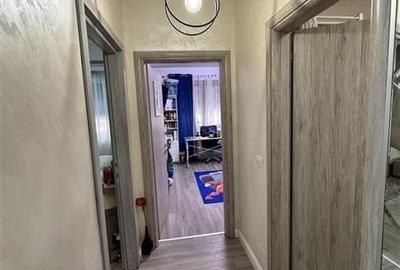 Vanzare Apartament 3 camere Semidecomandat  Cartier Solar - 8