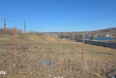 Teren de 852 mp, în Aroneanu - 3