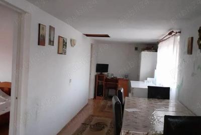 Casă cu 3 camere în Central - 3