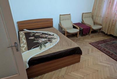 Garsonieră decomandată în Lunei