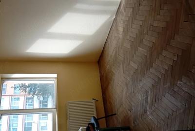 Apartament cu 2 camere decomandat în Micro 6