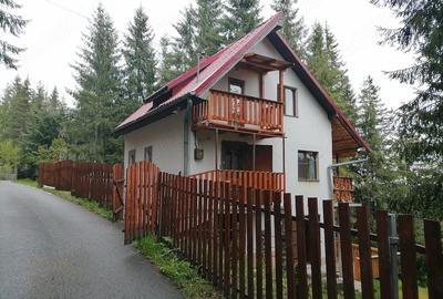 Casă cu 4 camere cu Teren 800 Mp în Exterior Vest
