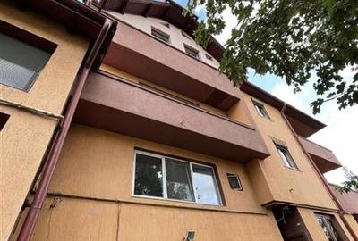 Casa cu 8 camere recomandata: clinica, cabinete medicale, Grivitei, Brasov