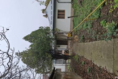 Casa batraneasca de vanzare schimb cu apartament - 1