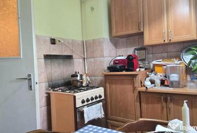 Apartament cu 4 camere semidecomandat în Gojdu - 16