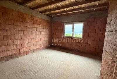 Casa pe un nivel la rosu, Mocira - 3