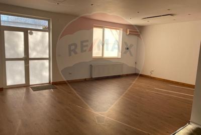 Parter + Etaj 1 de închiriat în vilă – 220 mp – Zona Vitan Mall - 3