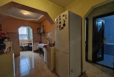 Camera de inchiriat in apartament 2 camere Oradea, Str. Moldovei,apartament decomandat, mobilat - 4