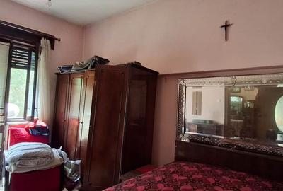 Casă cu 4 camere cu Canalizare în Cotroceni - 3