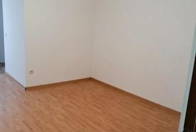 Garsonieră decomandată în Militari - 2