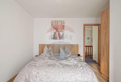 Casă cu 8 camere cu Teren 485 Mp în Central - 7