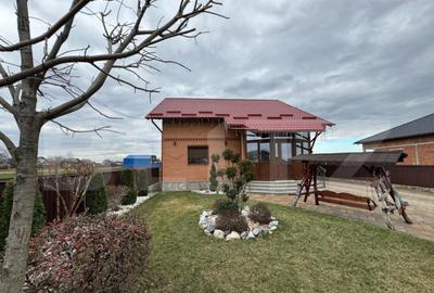 Casă cu 5 camere cu Teren 1000 Mp în Central