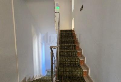 Casă individuală cu 10 camere cu Canalizare în Dorobanți - 9