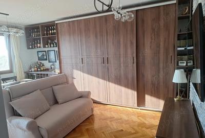 Proprietar Ultracentral 3 camere renovat priveliste superba - 2