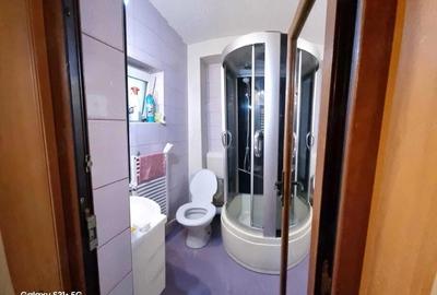 Apartament cu 3 camere semidecomandat în Central - 1