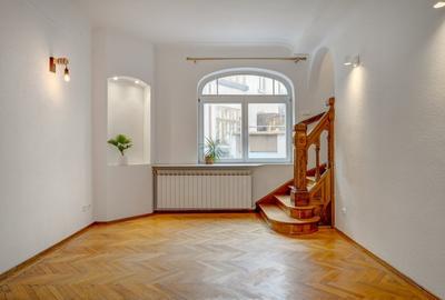 Vila cu arhitectura distincta, 7 camere, renovata, intr-o locatie exclusivista - 25