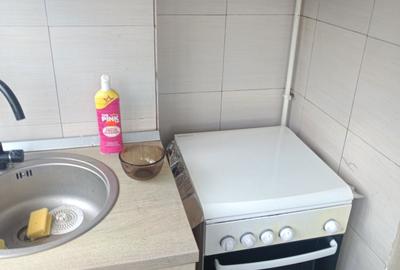 Apartament cu 2 camere decomandat în Pietroasa - 1
