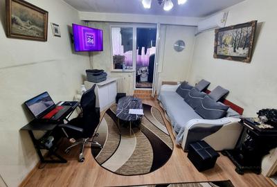 Apartament cu 2 camere semidecomandat, mobilat în Far - 13