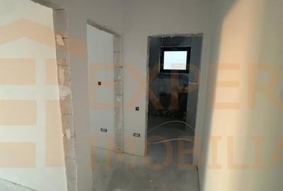 Vila deosebita de vanzare - zona Mamaia Nord pe malul lacului - 11