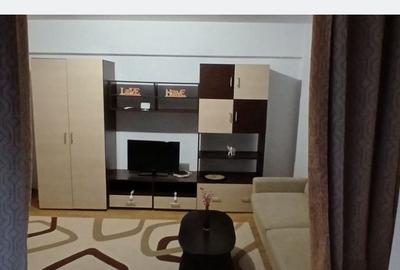 Apartament cu 2 camere decomandat, mobilat în Ultracentral
