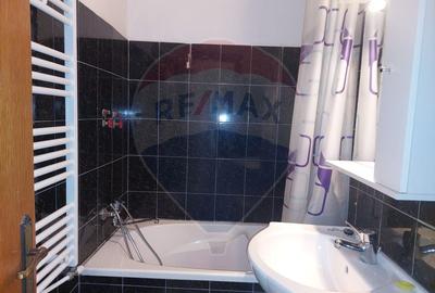 Apartament cu 3 camere de vanzare - 21