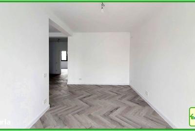 Casă cu 4 camere decomandat în Strejnicu - 14