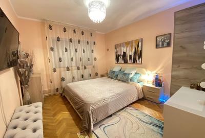 Apartament 3 Camere, Decomandat, Etaj 3, Garaj,  Aradului, Comision 0 - 2