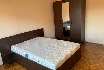 Garsonieră decomandata, situata la etajul 1 in cartierul Cedonia - 2