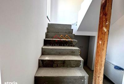 Casă cu 5 camere decomandat cu Teren 304 Mp în Poiana - 3