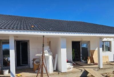 Casă cu Teren 350 Mp în Ianova - 2