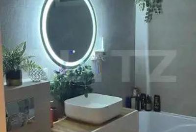 Apartament de vanzare, cu 3 camere, 80 mp, zona Sud - 2