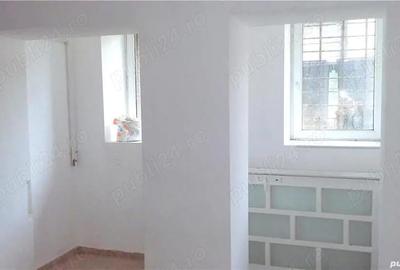 Spațiu comercial, de 45 mp, în Semicentral - 5