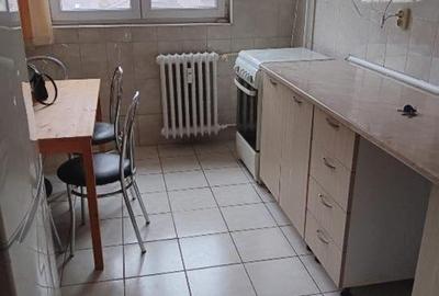 Apartament cu 3 camere semidecomandat în Turda