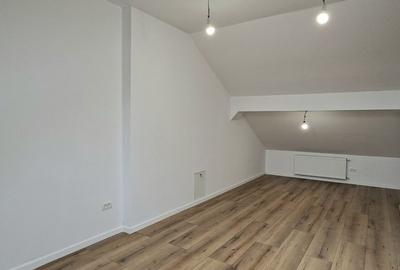 Apartament complet renovat cu scara interioara - 26