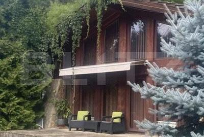 Casă cu 3 camere cu Teren 1125 Mp în Central - 2