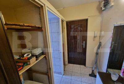 Apartament de vanzare, cu 2 camere semidecomandat, 38 mp, zona Craiovita noua - 6