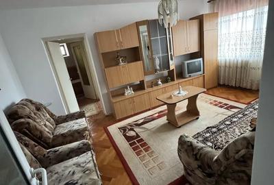 Apartament 3 camere de vanzare, zona cetate Apartament 3 camere de vanzare, zona cetate - 1