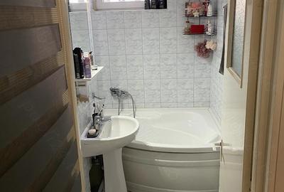 Apartament cu 3 camere semidecomandat în Central - 8