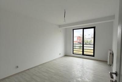 Triplex bine compartimentat, 5 camere si loc de parcare - 11