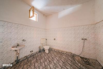 Casă cu Teren 597 Mp în Central