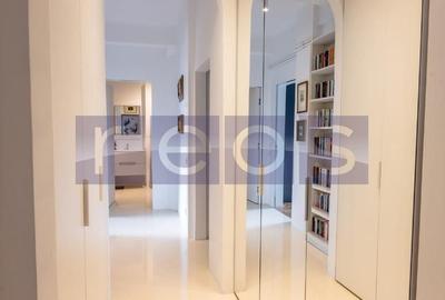 Apartament cu 4 camere decomandat, mobilat în P-ța Romană - 2