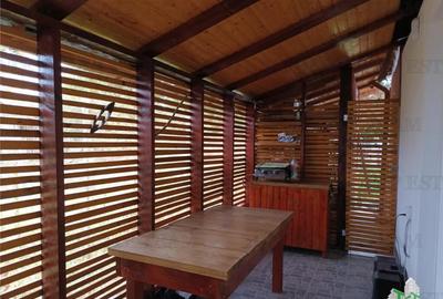 Super casa pe parter plus curte, pozitionata la strada in Do - 1