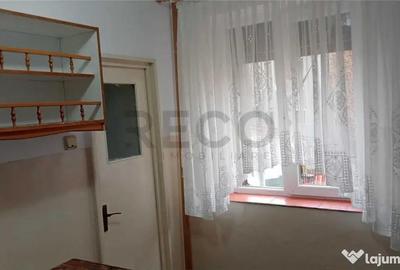 Apartament cu 3 camere decomandat în Aleșd - 5